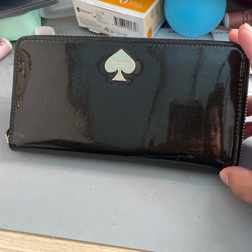 Kate Spade Glitter Bug Lacey Zip Around Wallet in Black